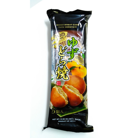 STOP MADSPILD (BEDST FØR 28/02/25) - Hiyoshi Shiro An Yuzu Dorayaki 5 stk. - En autentisk japansk kage med fyld af søde hvide bønner, yuzu-skal og honning mellem to bagte pandekager. De er fluffy og smager dejligt sødt. Pakke med 5 stk.