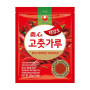 Nongshim Gochugaru - Koreansk Ekstra Fint Chili Pulver 500g - Fint gochugaru chilipulver af koreanske røde chilipebre, der hovedsageligt bruges til at lave gochujang og jjigae, men også til at krydre mange andre retter.