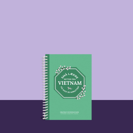 Små Lækre Retter fra Vietnam - Smag på verden med de Små Lækre Retter fra Vietnam, der kan laves på 30 min. Her finder du både phô, tapiokadesserter, mangosalat, bánh mi og ægsuppe!