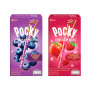 Pocky Multigrain Blueberry Yoghurt 38g - Pocky Multigrain Blueberry Yoghurt er sprøde kiksestænger med fuldkornshvede og havre overtrukket med yoghurt og tørrede, knuste blåbærstykker.