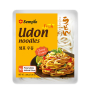 Sempio Friske Udon Nudler 200g - Fyldige og chewy Udon hvedenudler fra Sempio. Perfekt til brug i mange typer nudelretter heriblandt Kake Udon supper, Curry Udon og stegte retter som Yaki Udon.