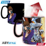 ABYstyle Heat Change Anime Kop 460ml m/Håndtag - Yu-Gi-Oh! - Nyd din kaffe og te i det farveskiftende anime krus fra Yu-Gi-Oh! Den medfølgende æske gør det til en perfekt gave for den fan, du har kær ~(o´▽`o)