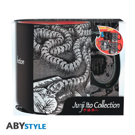 ABYstyle Heat Change Manga Kop 460ml m/Håndtag - Junji Ito - Ancestor - Drik din kaffe og te med et gulp i det farveskiftende krus med illustrationer af den altid brillante Junji Ito! Panelerne er fra historien 'Honored Ancestor'.