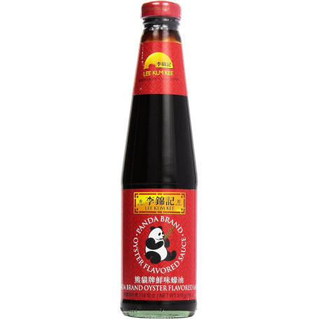 Lee Kum Kee Panda Brand Oyster Sauce 510g - Lee Kum Kee er kendt for deres fantastiske saucer med autentisk smag og konsistens - og denne Panda Brand Oyster Sauce er ingen undtagelse!