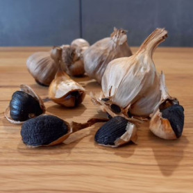 Specialiteter Black Garlic Økologisk Sort Hvidløg 2 stk. JH70937