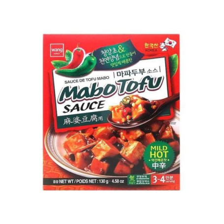 Wang Instant Mabo Tofu Sauce Mild Hot 130g - Mabo Tofu sauce til dine nykogte ris! Saucen, der faktisk bare skal varmes 3 min, er krydret med den koreanske chilivariant Cheongyang for et ekstra kick :D