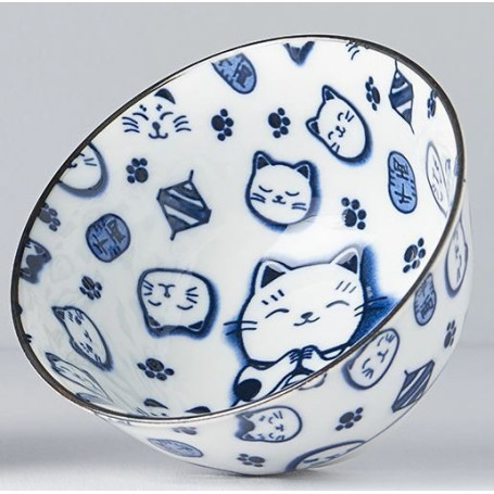 Japansk Keramik Skål 13cm Maneki Neko - Håndlavet keramik fra Japan af udsøgt kvalitet. 1 stk. skål i nuttet kattedesign frembragt af lokalt værksted i Gifu med en lang håndværkstradition.