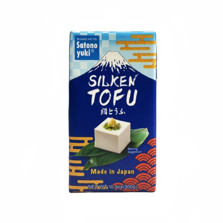 STOP MADSPILD (BEDST FØR 05/12/24) - Satonoyuki Shiki Silken Tofu Firm 300g - Japansk silketofu fra Satonoyuki med en perfekt blød og cremet konsistens samt et ekstra højt indhold af sojabønner.