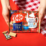KitKat Minis Milk Tea - Smag på endnu en tilføjelse til KitKats store udvalg - smagen af aromatisk og cremet milk tea fra den sødeste skotskternede indpakning!
