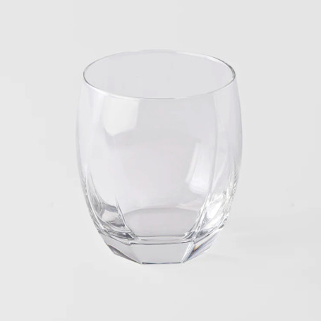 Japansk Whisky Glas 300ml - Forkæl din whisky, shochu eller umeshu med en smuk silhouet i dette japanske whisky glas. Bunden er solid og derfor velegnet til brug med is og whiskysten.