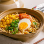 KASSETILBUD (BEDST FØR 04/06/26) - Nongshim AnSung TangMyun - Spicy miso noodle soup with a milder spice, this miso-based noodle soup is a long-time favourite in Korea, originating from the old town Anseoung.
