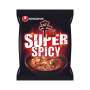 PAKKETILBUD (6 stk.) - Nongshim Shin Red SUPER SPICY Instant Nudler 120g - Oplev alletiders instant nudler, der, ifølge sloganet, kan få selve livet til at græde. Shin Ramyun er Koreas stolthed - og Shin Red er ekstra spicy!