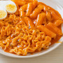 STOP MADSPILD (BEDST FØR 27/10/25) - KASSETILBUD (16 stk.) - Paldo Hot & Spicy Rabokki Instant Ramen Nudler - Suppen, der typisk serveres med de koreanske tteokbokki riskager, møder ramen nudler i stedet! Rig og mættende ramyeon til alle, der elsker koreansk mad :)