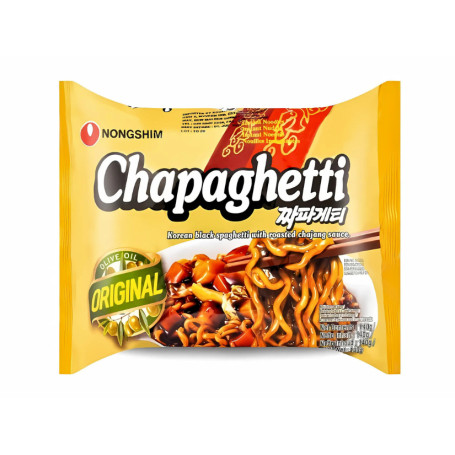 STOP MADSPILD (BEDST FØR 12/03/26) - Nongshim Koreanske Chapagetti Instant Nudler - Koreansk spaghetti med chajang/jjajang sauce = "chapagetti". Nongshims svar på den populære ret Chajangmyeon med mørk fermenteret sojabønnesauce.