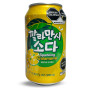STOP MADSPILD (BEDST FØR 19/08/26) - KASSETILBUD (24 stk.) - SFC Koreansk Calamansi Lemon Sodavand 350ml - Lækker koreansk sodavand med frisk smag af sød Calamansi Lemon. Nyd den som en sodavand eller bland den med øl eller shochu for en forfriskende frugtdrink.