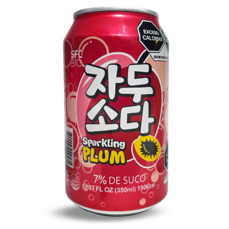 SFC Koreansk Blomme Sodavand 350ml - Lækker koreansk sodavand med frisk smag af sød blomme. Nyd den som en sodavand eller bland den med øl eller shochu for en forfriskende frugtdrink.