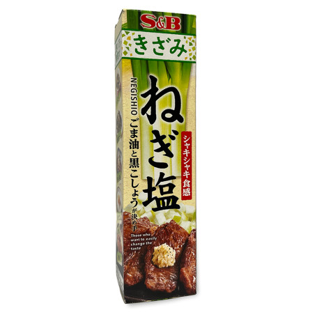 S&B Forårsløg Salt Paste 38g - Fantastisk kryddersalt paste fra S&B med smagsnuancer af forårsløg, sort peber, og sesam - Skønt til alt fra kød til tofu :D