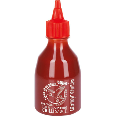 STOP MADSPILD (BEDST FØR: 20/03/26) - Uni-Eagle Sriracha Super Hot Chili Sauce 235g - Sriracha chilisauce med en skarp og mere intensiv styrke. Fantastisk, aromatisk krydret sauce fra den thailandske producent, Uni-Eagle