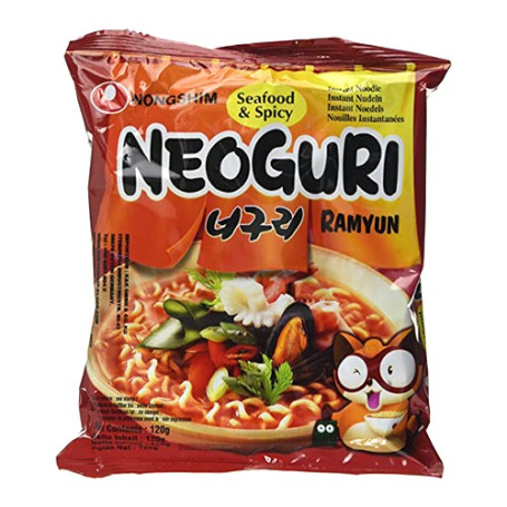 Nongshim Neoguri Spicy Seafood Ramyun Instant Nudler - Koreanske instant nudler med masser af smag fra fisk og skaldyr, samt stærk rød chilipeber, der tilsammen skaber et både komplekst og mættende måltid.