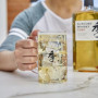 Suntory Toki Japansk Whisky - En fantastisk blended whisky fra Japanske Suntory, hvor gamle traditioner og nytænkning mødes i en sublim smagsoplevelse.