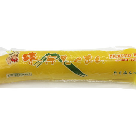 Takuan Hel 350g - Takuan er syltede kinaradiser, som bruges vidt i det japanske køkken. Fås her i en hel version, der kan udskæres, som man ønsker f.eks. til sushi.