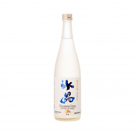 Amanoto Diamond Junmai Ginjo Sake 720ml - Japansk nigori sake der med sin lette filtrering byder på både et unikt udseende og en helt speciel smagsoplevelse