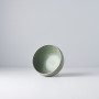 Japansk Keramik Chawan Matcha Skål 13cm Magatama - Håndlavet keramik fra Japan af udsøgt kvalitet. Skønt design i salvie og jade farver frembragt af lokalt værksted i Gifu med en lang håndværkstradition.