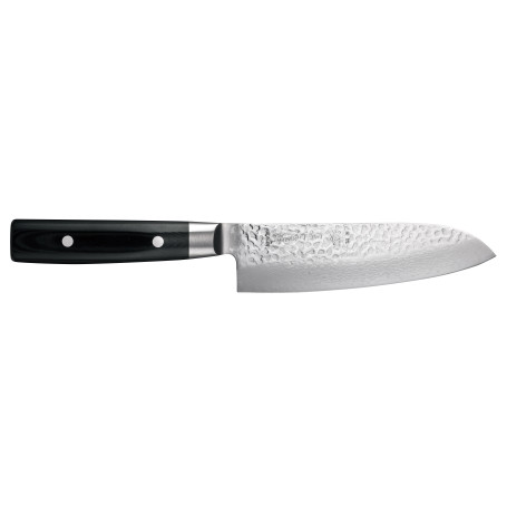 Yaxell Zen Santoku Kokkekniv 16,5cm - Smuk, funktionel og ufatteligt skarp! Zen serien fra Yaxell byder på en fantastisk skæreoplevelse og uovertruffen kvalitet og holdbarhed. En kniv for livet!