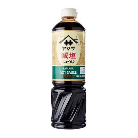 Yamasa Soja Sauce Reduceret Salt 1L - Japansk sojasauce med et væsentligt reduceret saltindhold, der fungerer perfekt perfekt til retter som sashimi, natto, sushi og tsukemono!