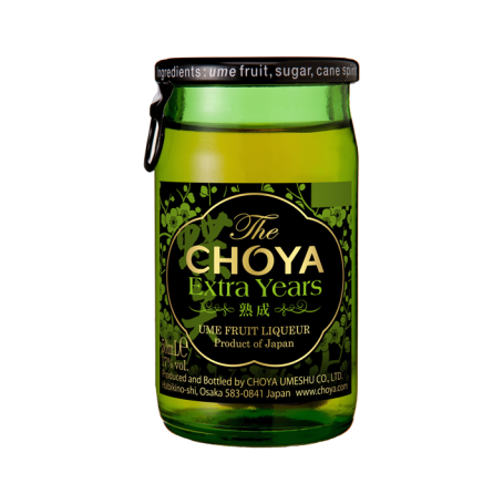 Choya Extra Years Lagret Umeshu 50ml 17% - Choya Lagret Umeshu fra Extra serien, der virkelig byder på en unik smagsoplevelse. Intens mandel aroma og fantastisk balanceret syre og sødme.